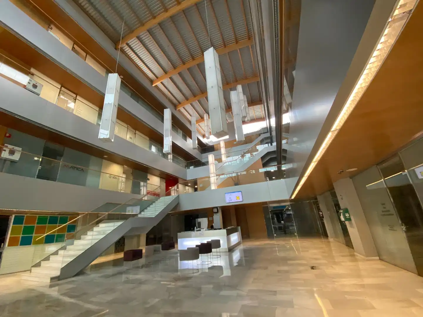Local comercial en venta en Carrer de Josep Puig i Cadafalch, imagen 46