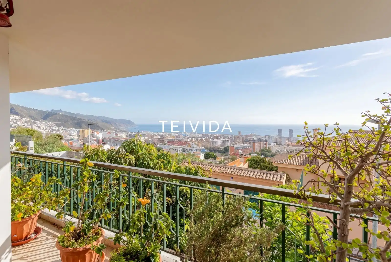 Vista exterior de Casa o chalet en venta en Santa Cruz de Tenerife con Aire acondicionado, Terraza y Trastero