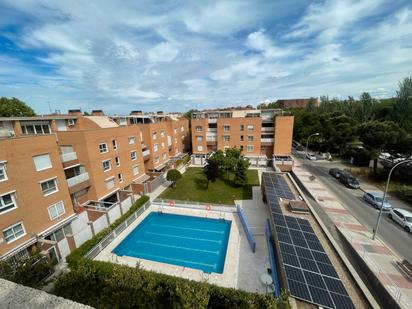 Swimming pool of Attic for sale in Alcorcón  with Terrace