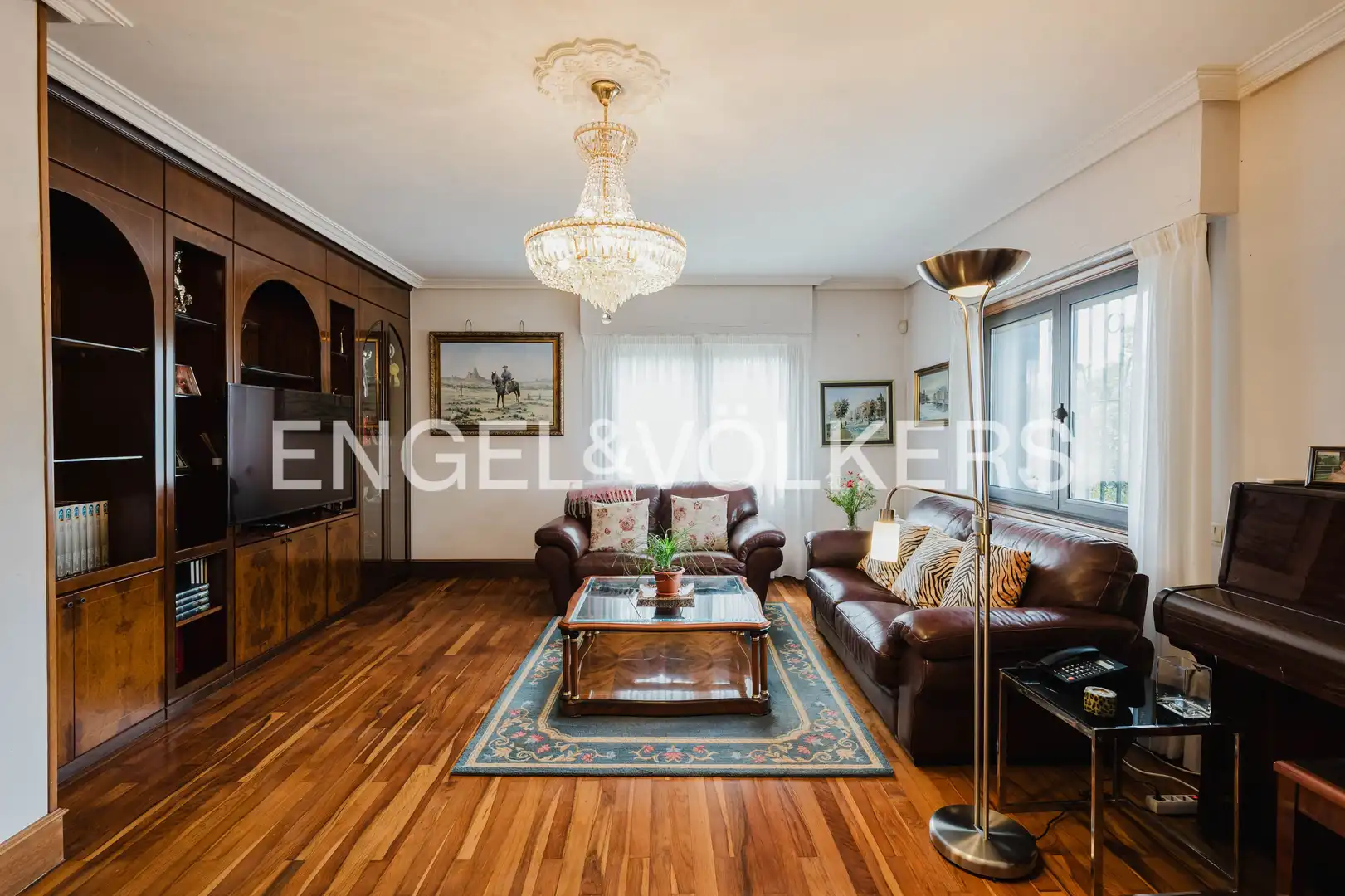 Living room of Houses for sale in Donostia - San Sebastián   with Air Conditioner, Heating and Private garden