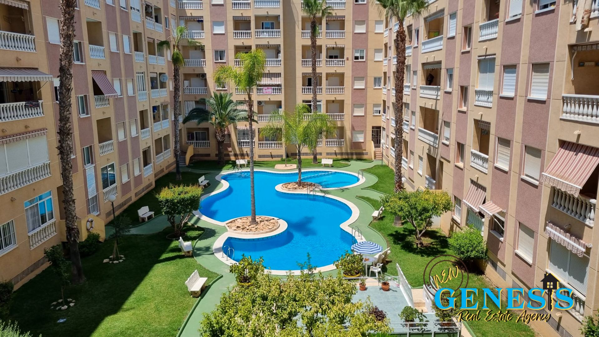 Swimming pool of Flat for sale in Torrevieja  with Air Conditioner, Private garden and Terrace