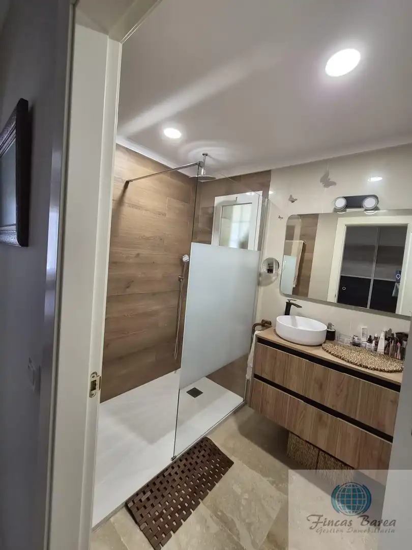 Baño de Piso en venta en Mijas con Aire acondicionado, Terraza y Trastero