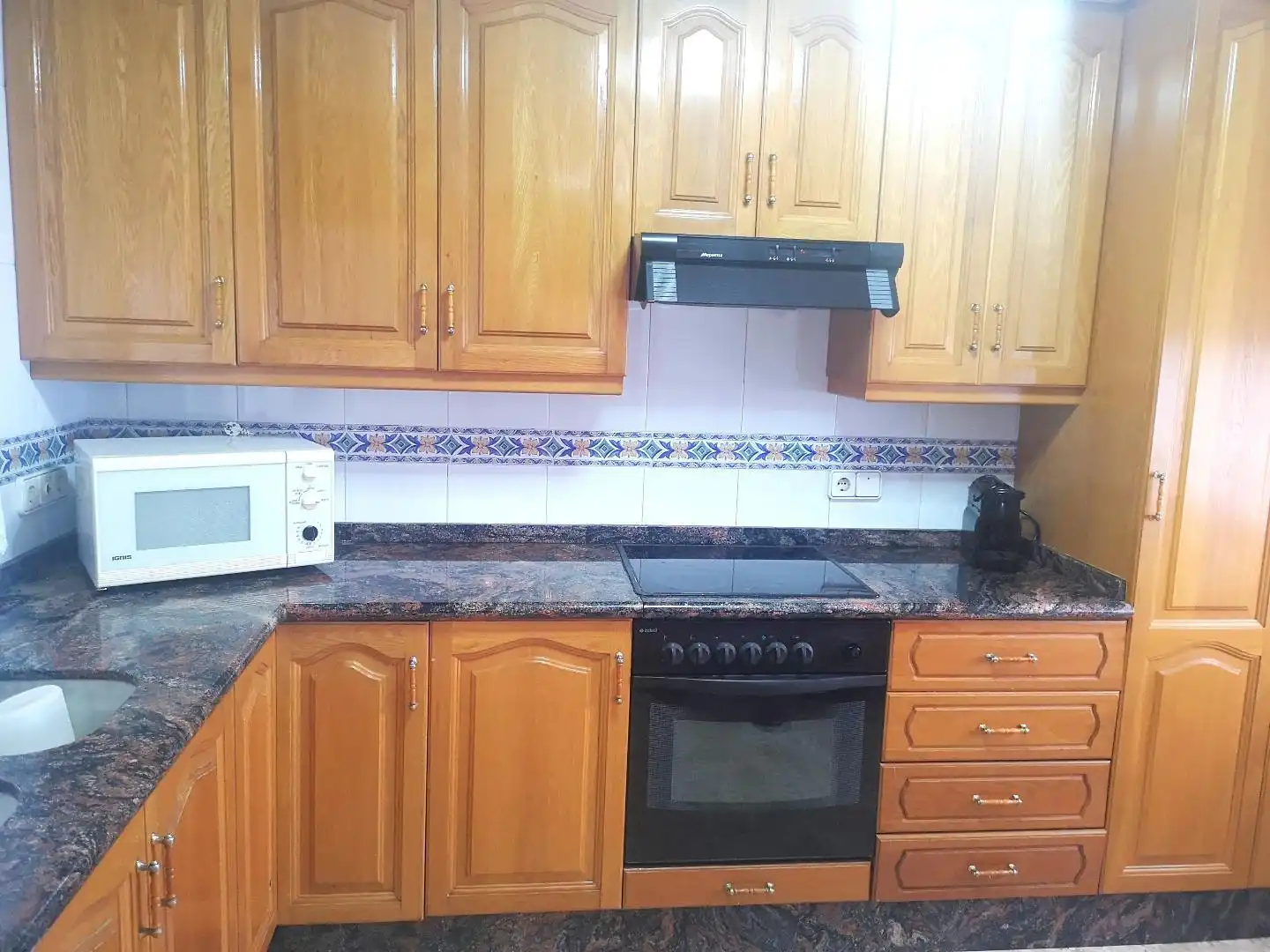 Kitchen of Houses for sale in Alzira  with Terrace, Storage room and Swimming Pool