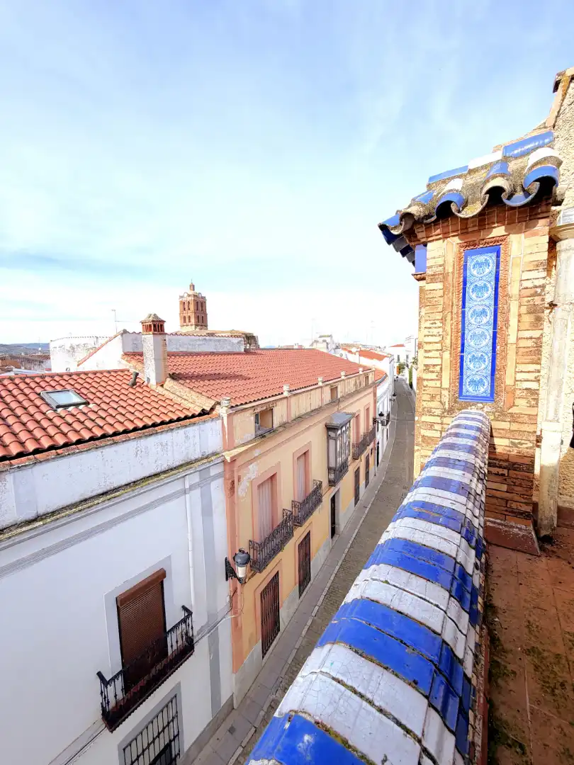 Vista exterior de Casa adosada en venda en Zafra amb Aire condicionat i Balcó