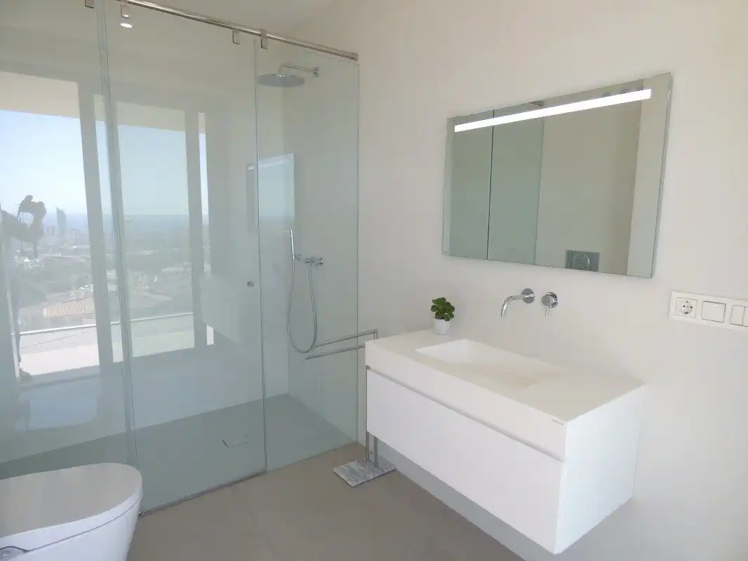 Villa con piscina in vendita a Golf Bahía, imagen 24