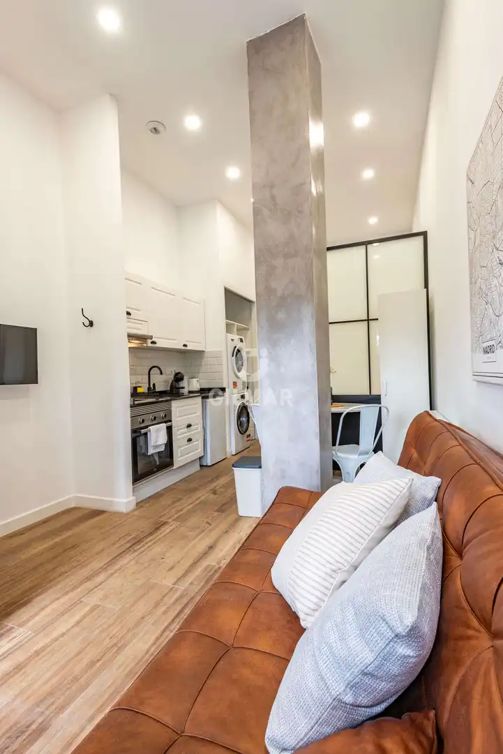 Habitación de Piso en venta en Madrid con Calefacción