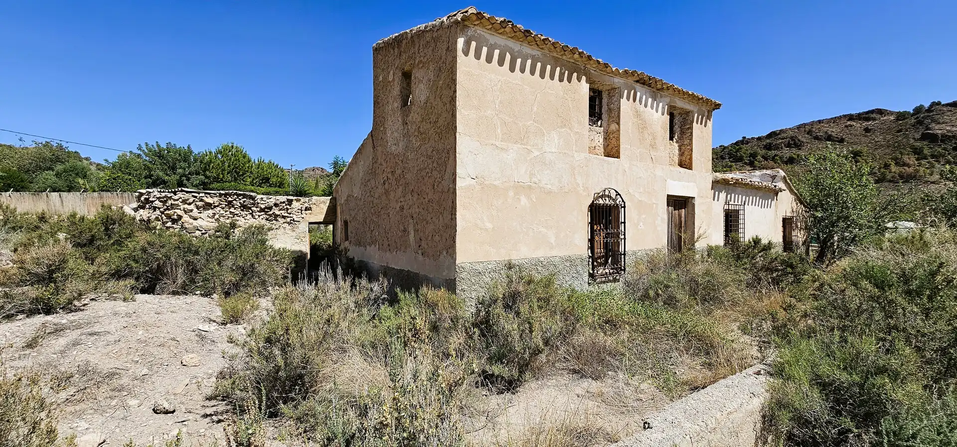 Chalet con jardín en venta en Totana