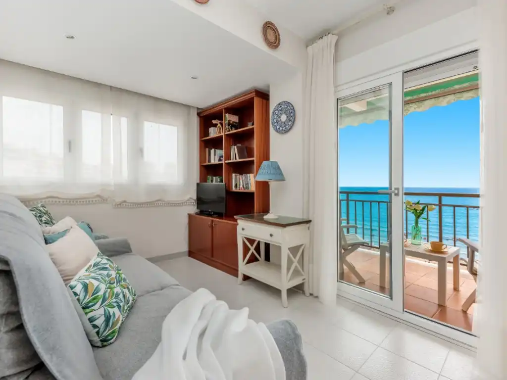 Sala de estar de Apartamento en venta en El Campello con Aire acondicionado, Terraza y Amueblado