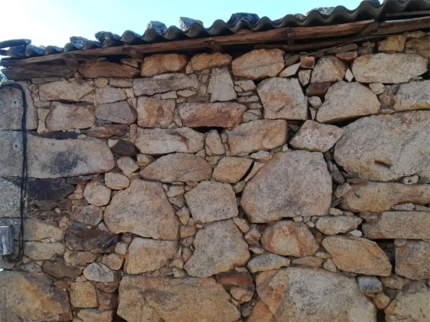 Vista exterior de Planta baixa en venda en A Merca  