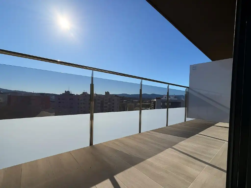 Piso en venta en Avenida Europa, La Girada