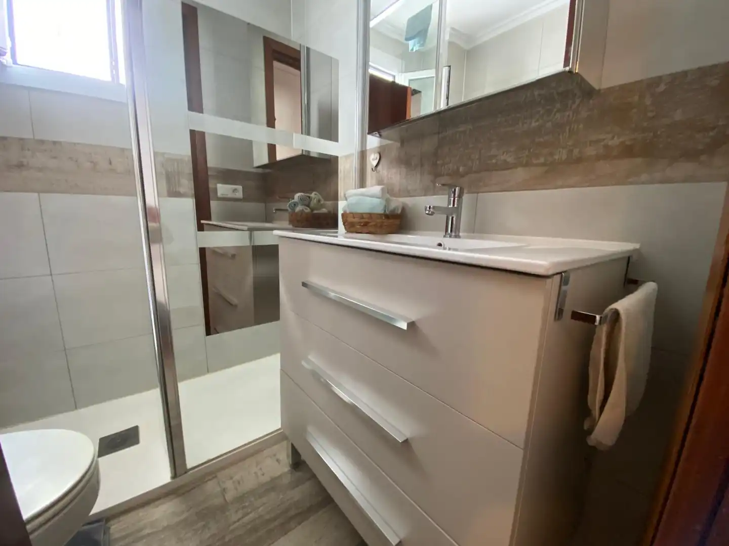 Baño de Apartamento en venta en Xeraco con Terraza, Amueblado y Balcón
