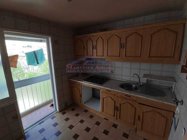 Piso en Venta en Calle Almodóvar en San Felipe - El Almendral - La Merced