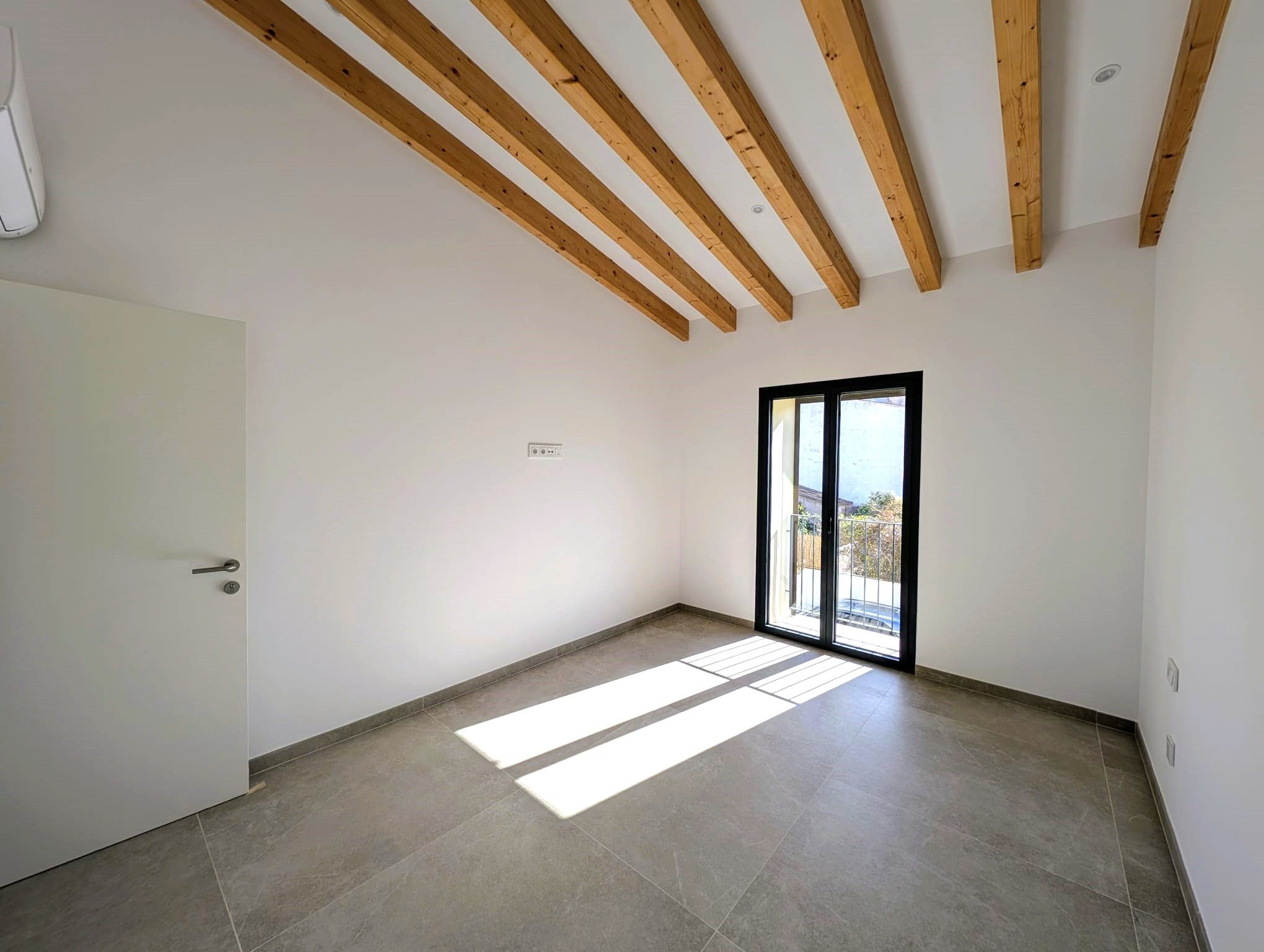 Casa adosada en venda en Ses Salines amb Aire condicionat, Piscina i Moblat