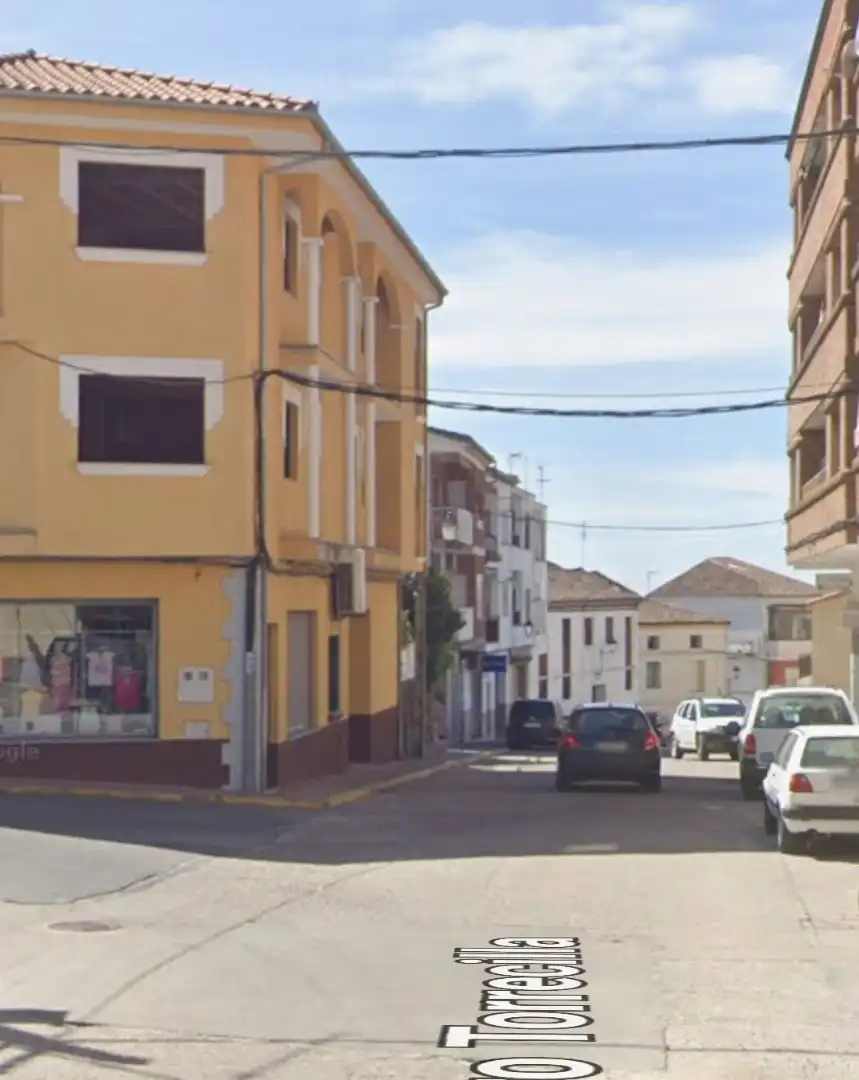 Vista exterior de Pis en venda en Jarandilla de la Vera amb Balcó