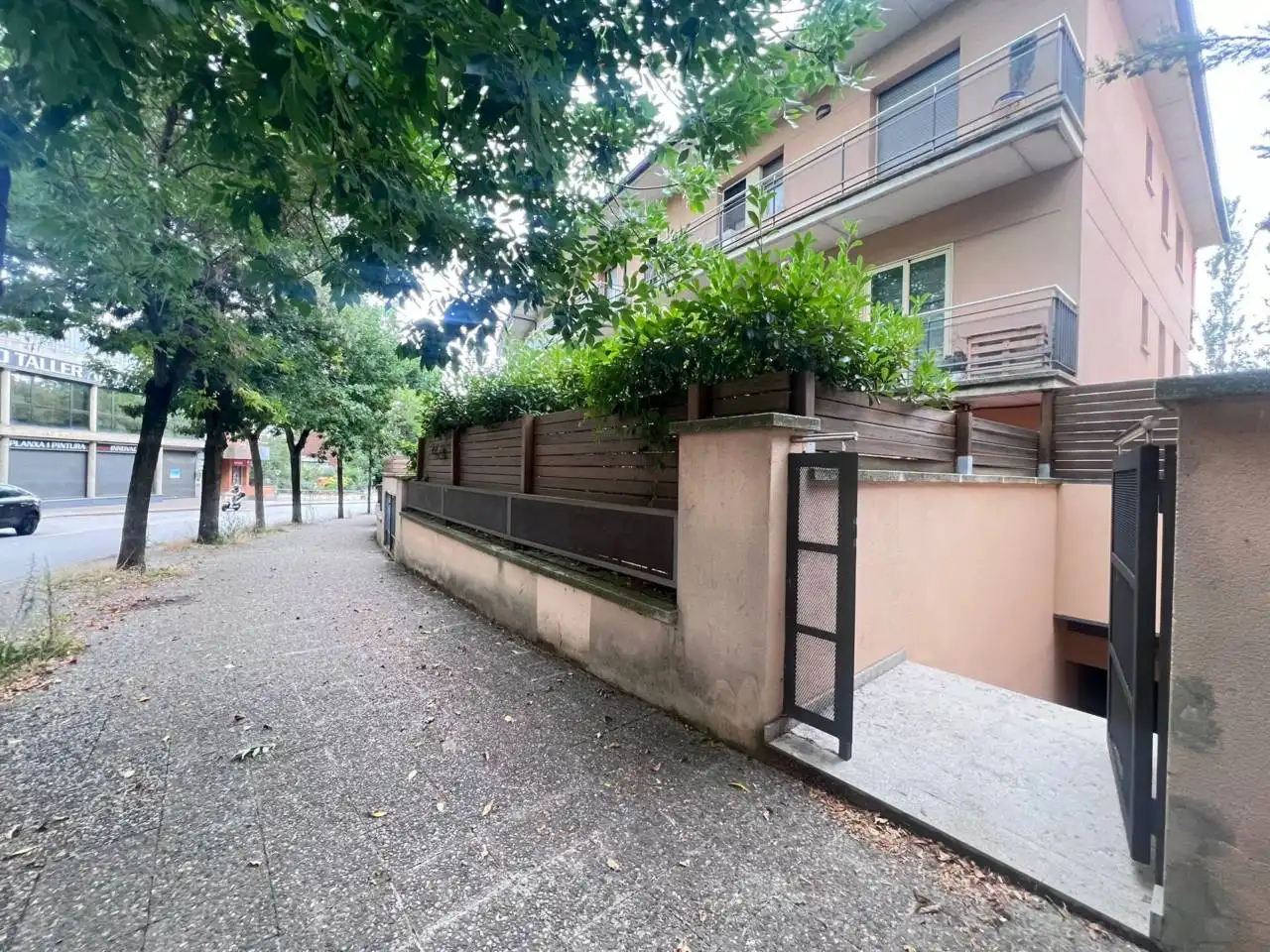 Exterior view of Storage room for sale in Girona