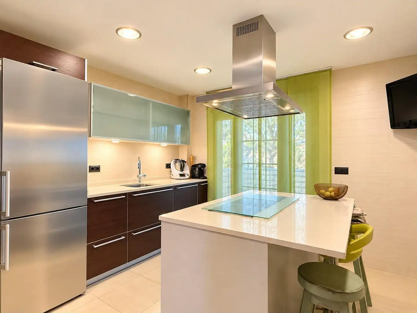 Kitchen of Houses for sale in Chiloeches, Guadalajara