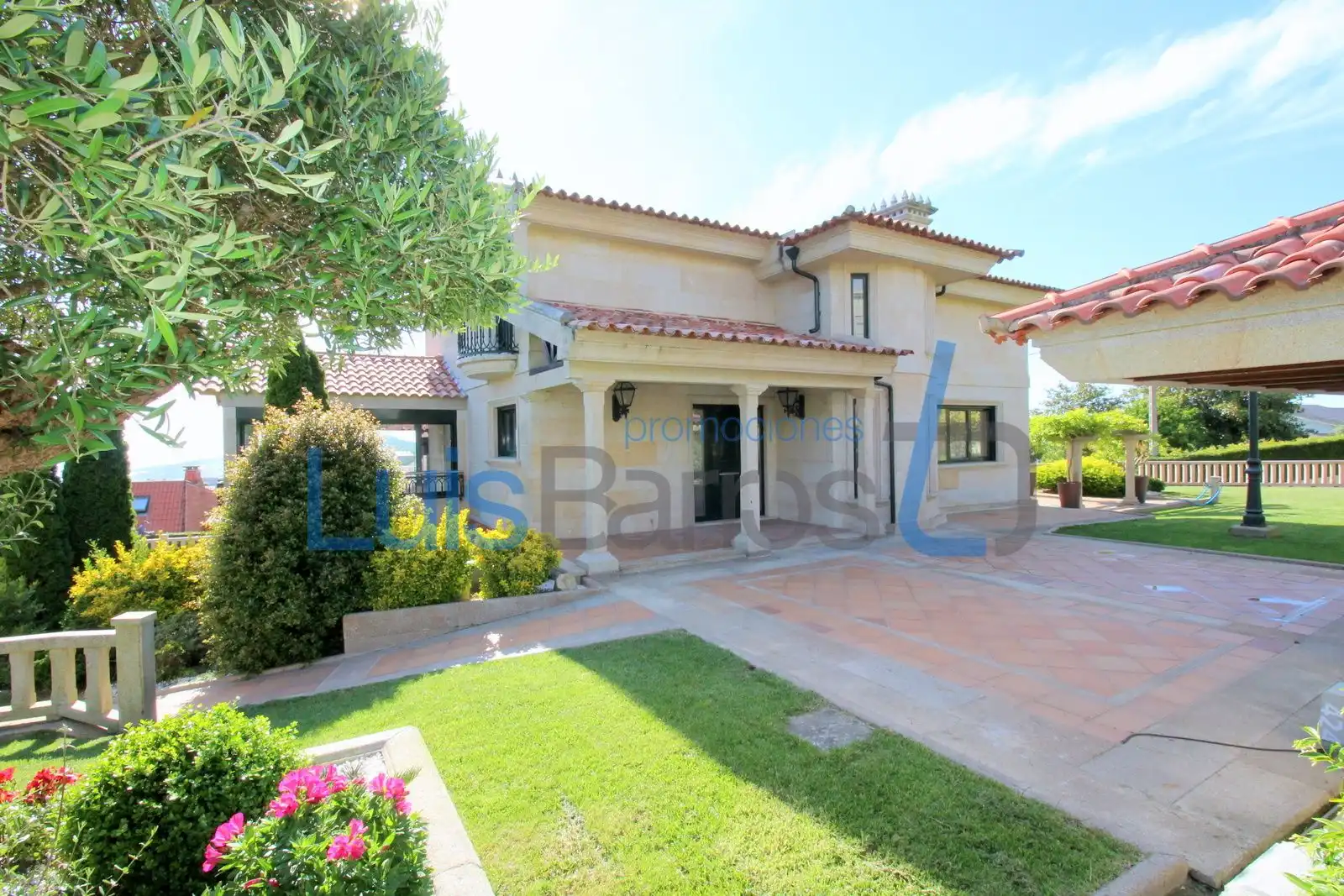 Vista exterior de Casa o chalet en venta en Nigrán con Aire acondicionado, Calefacción y Jardín privado