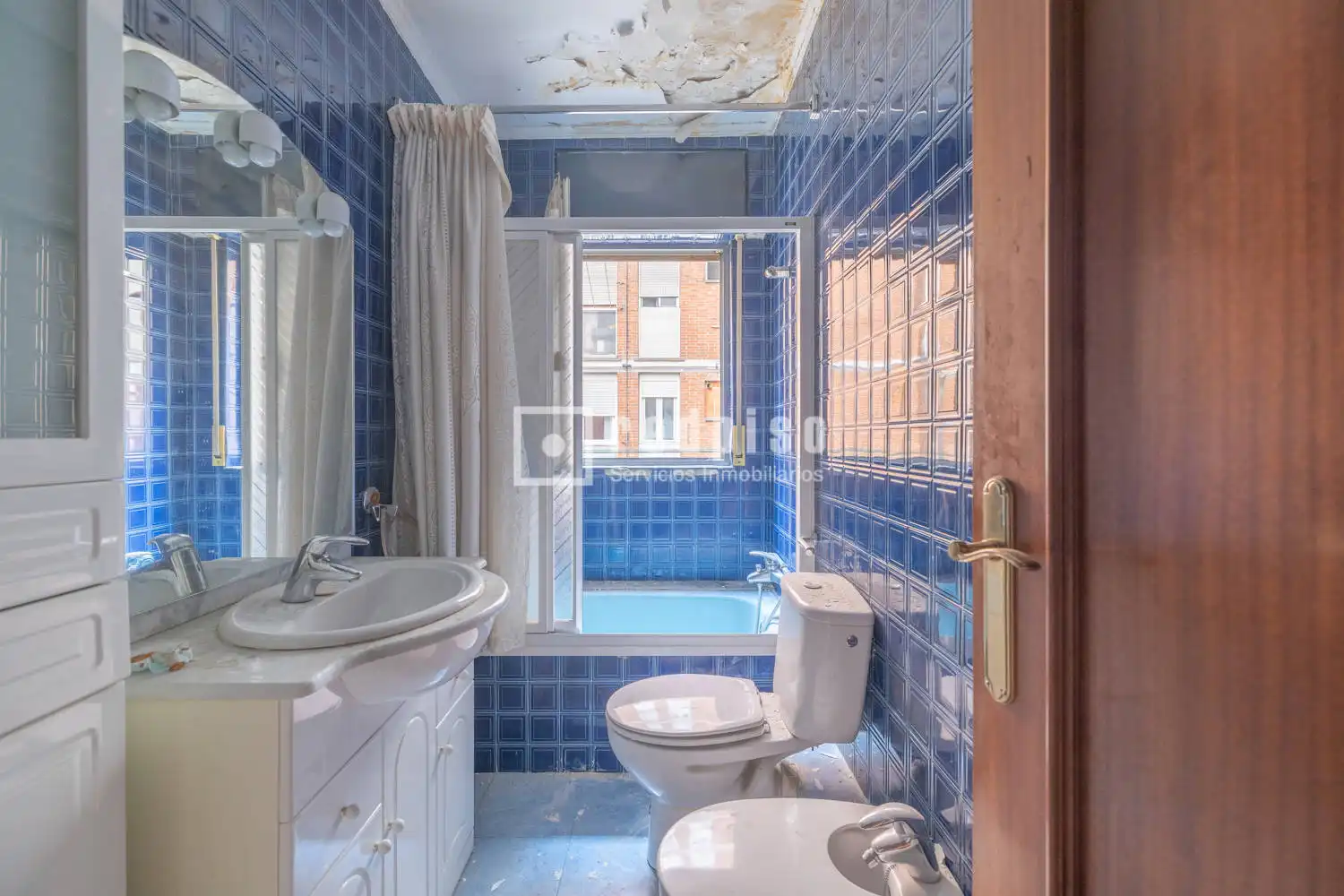 Habitación de Piso en venta en Madrid con Calefacción, Parquet y Terraza