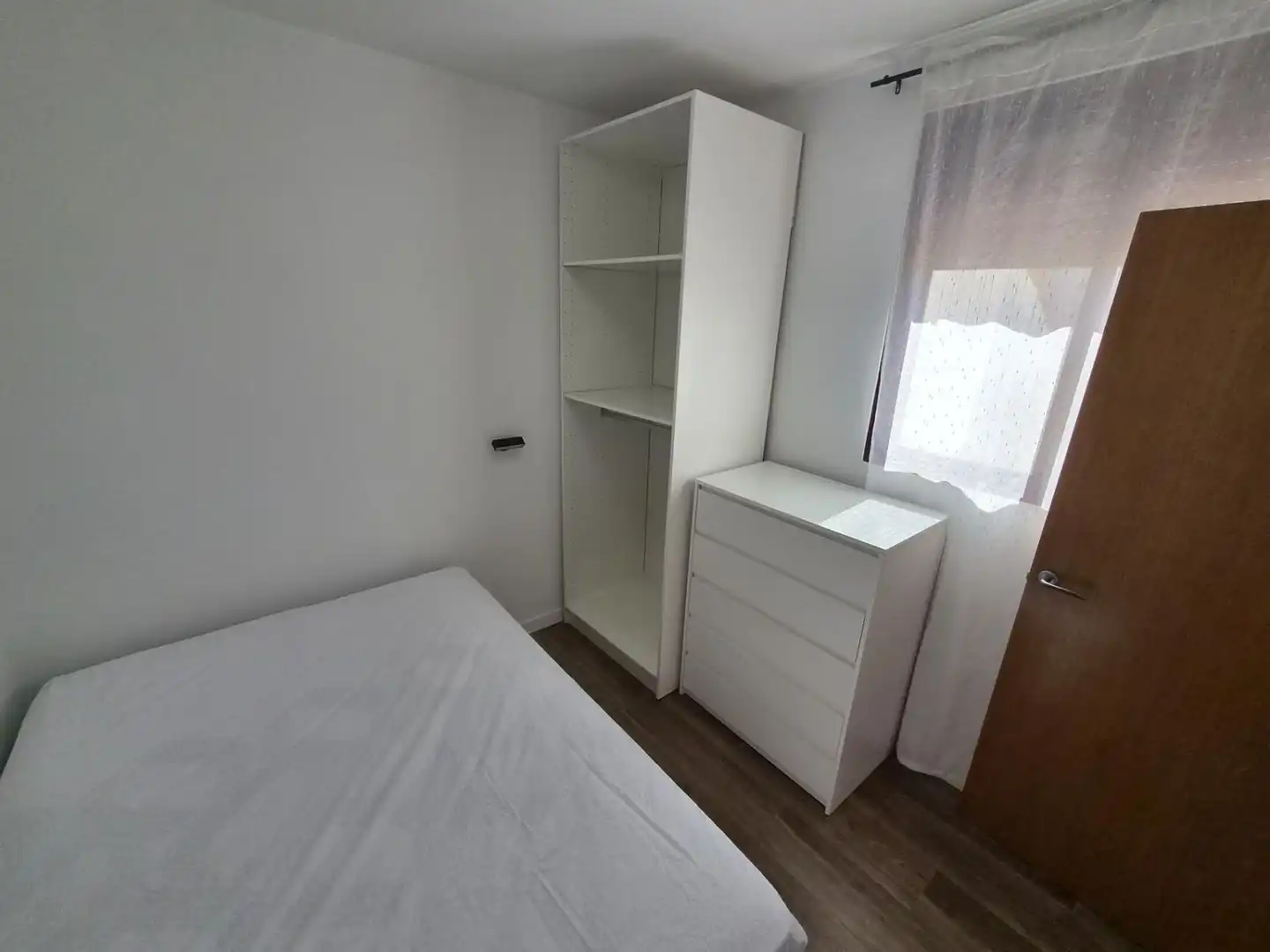 Schlafzimmer von Dachboden zur Miete in Almazora / Almassora mit Klimaanlage, Heizung und Terrasse