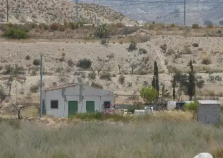 Casa rústica en venda a Calle la Poesia 10