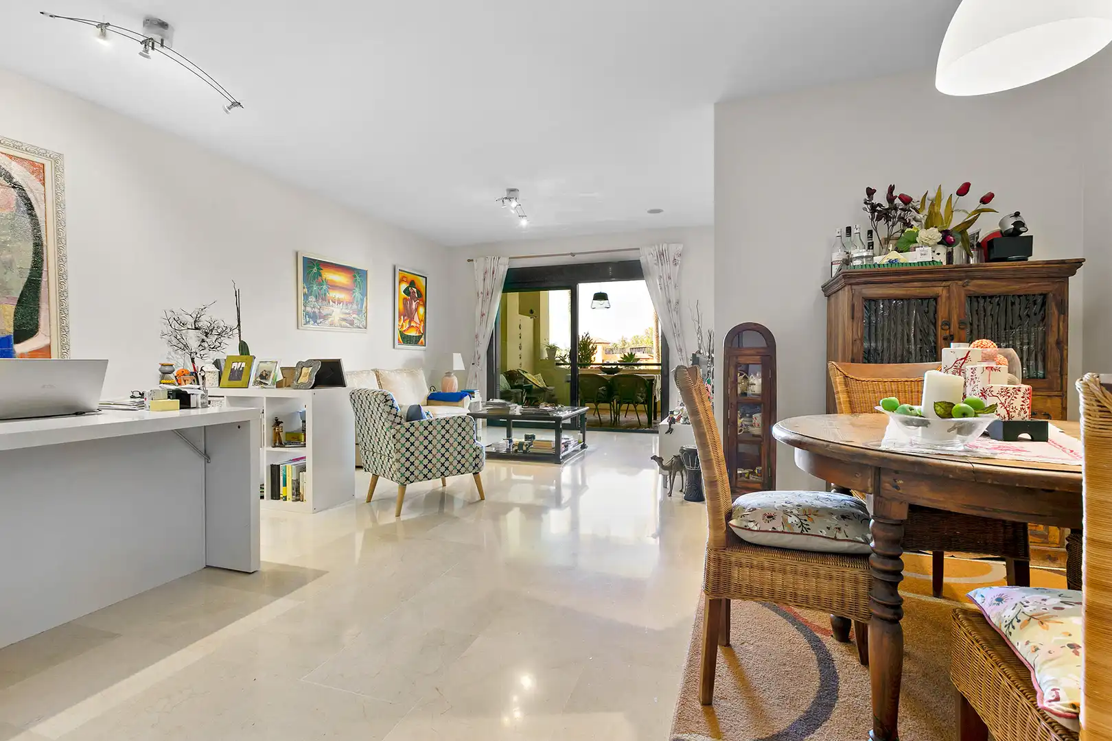 Sala de estar de Apartamento en venta en Marbella con Terraza y Internet
