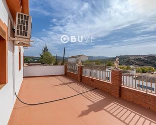 Vista exterior de Casa o xalet en venda en Villanueva de Algaidas amb Aire condicionat, Calefacció i Terrassa