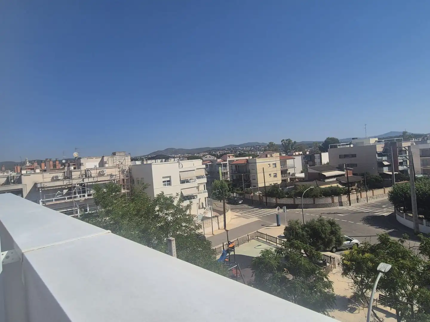 Vista exterior de Àtic en venda en Cubelles amb Aire condicionat i Terrassa