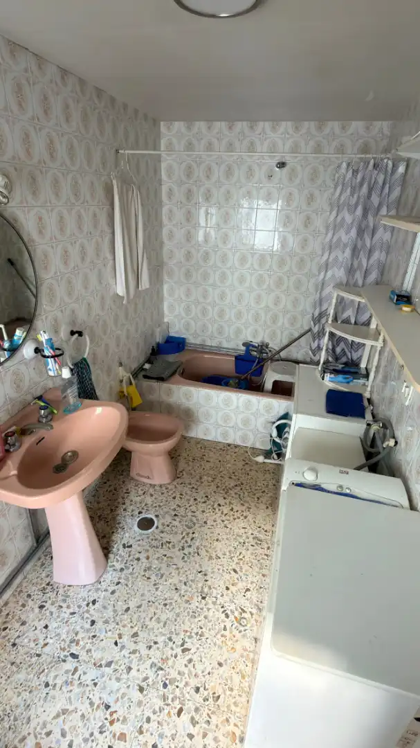 Baño de Piso en venta en Lugo con Calefacción, Trastero y Amueblado