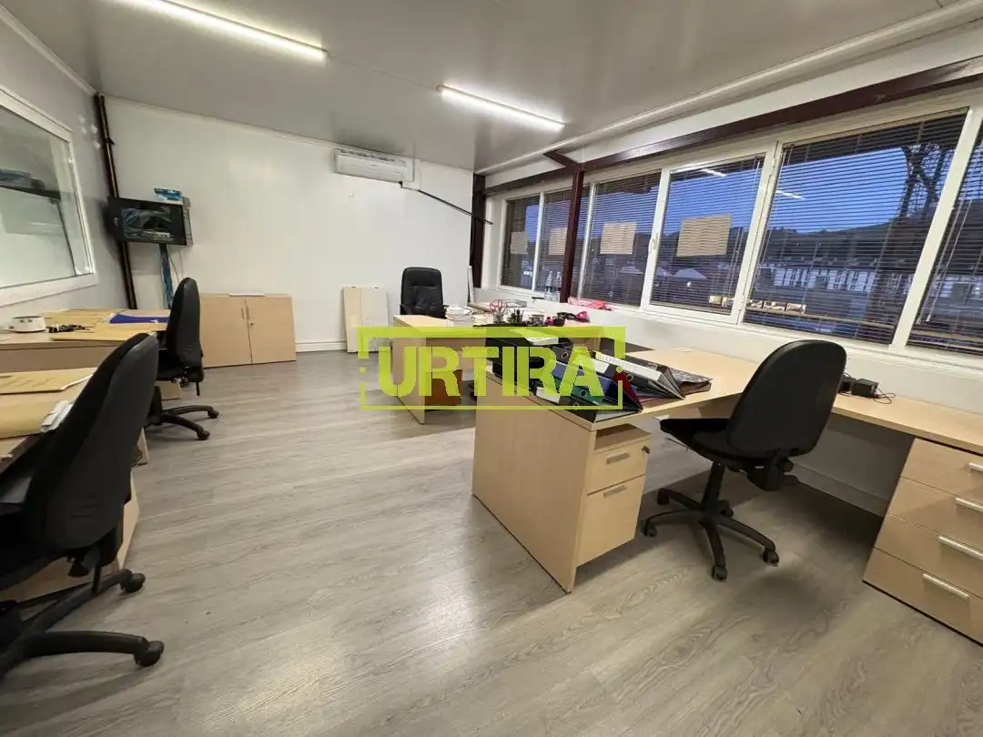 Nave industrial en venta en Donostia - San Sebastián 