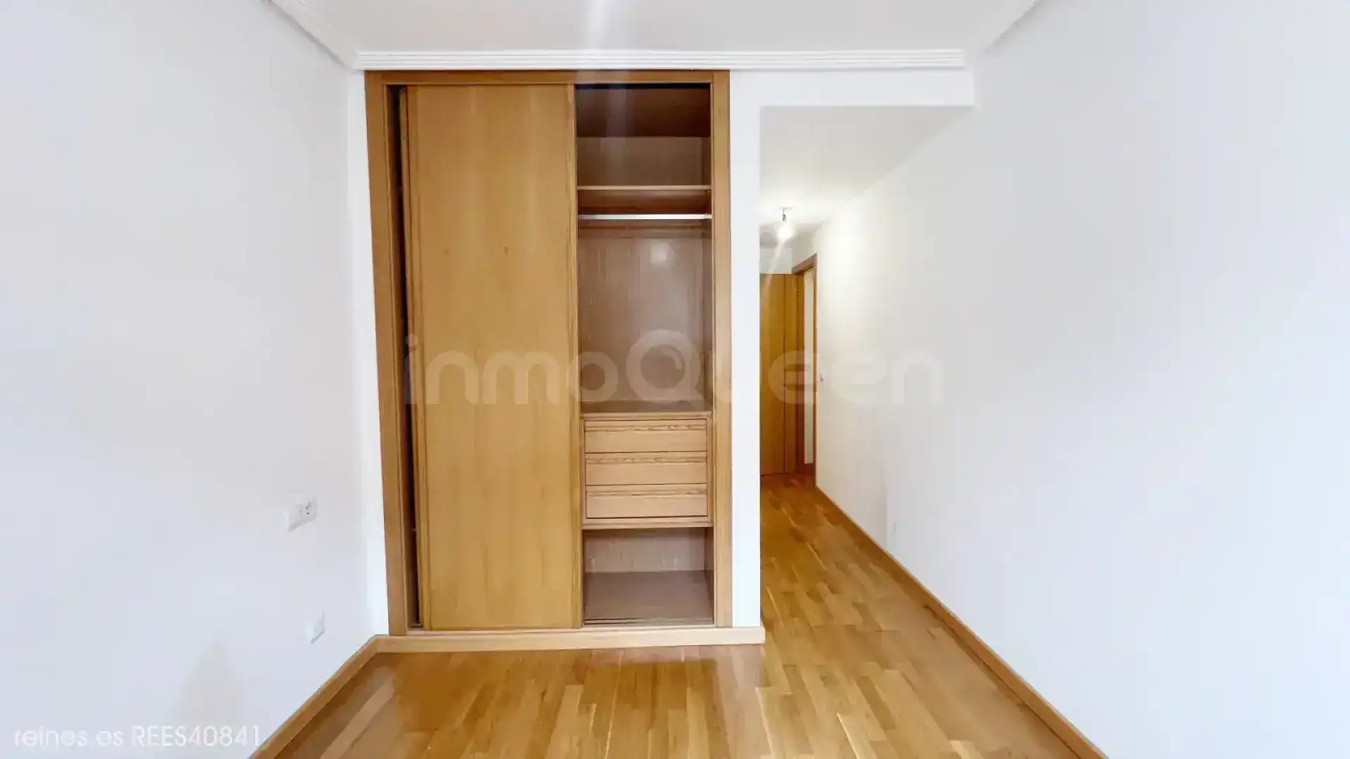 Schlafzimmer von Wohnungen zur Miete in Siero mit Heizung