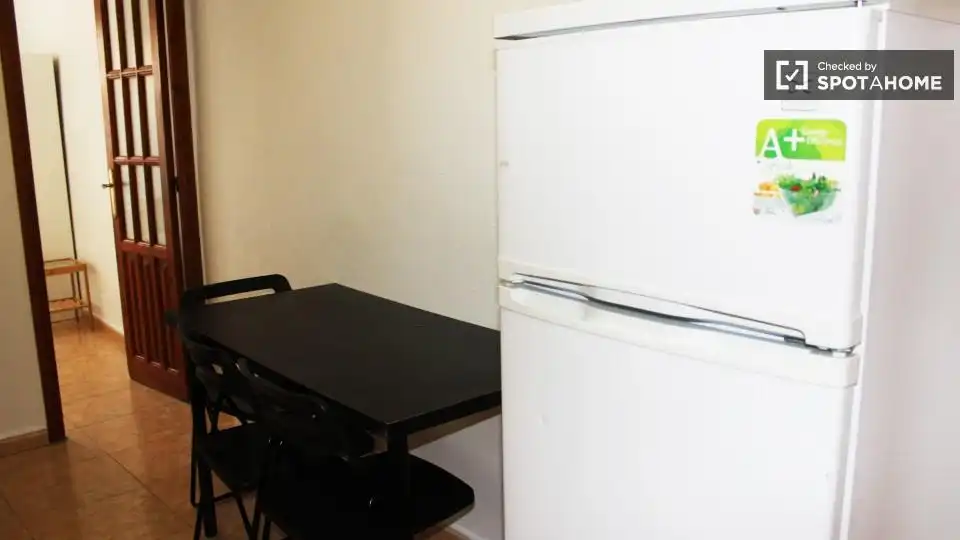 Habitació a Sant Gervasi- Galvany