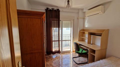 Foto 3 de Piso de alquiler en Cristo de la Yedra, San Ildefonso, Granada Capital