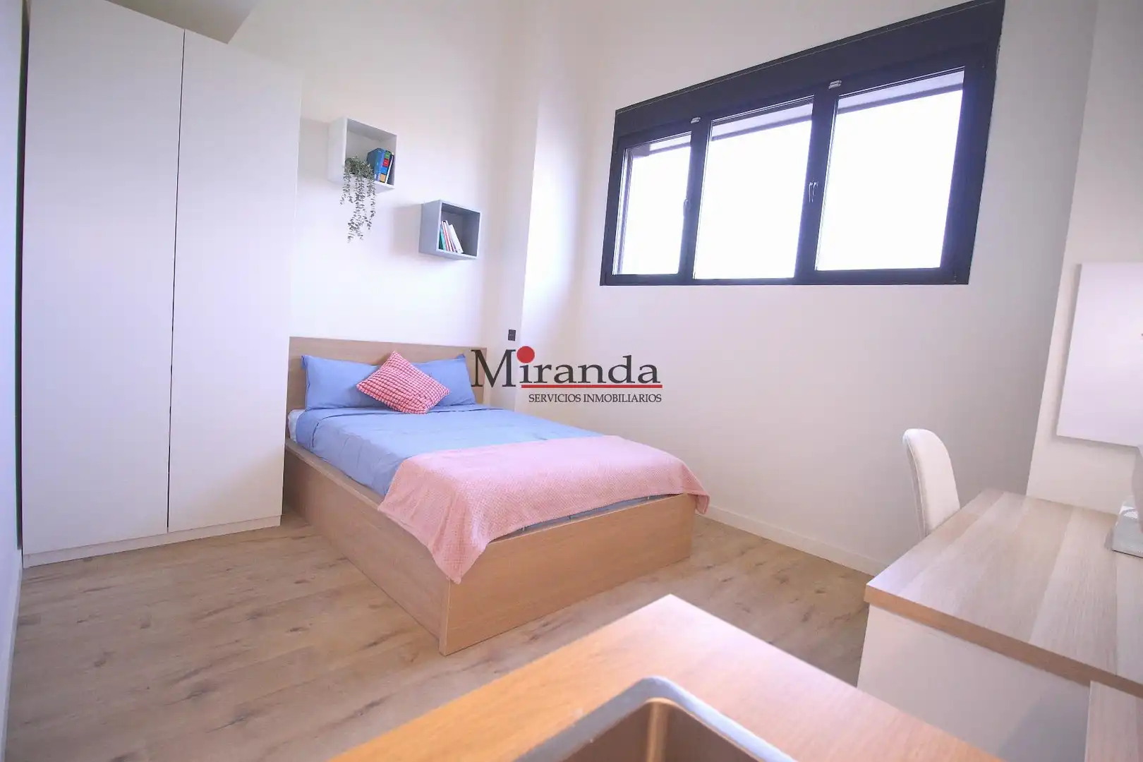 Habitación de Estudio para compartir en Villaviciosa de Odón con Aire acondicionado, Calefacción y Terraza