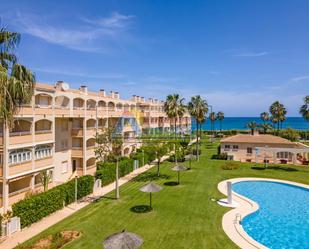 Vista exterior de Apartament en venda en Dénia amb Aire condicionat, Terrassa i Moblat