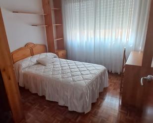 Bedroom of Flat to rent in Santiago de Compostela   with Furnished
