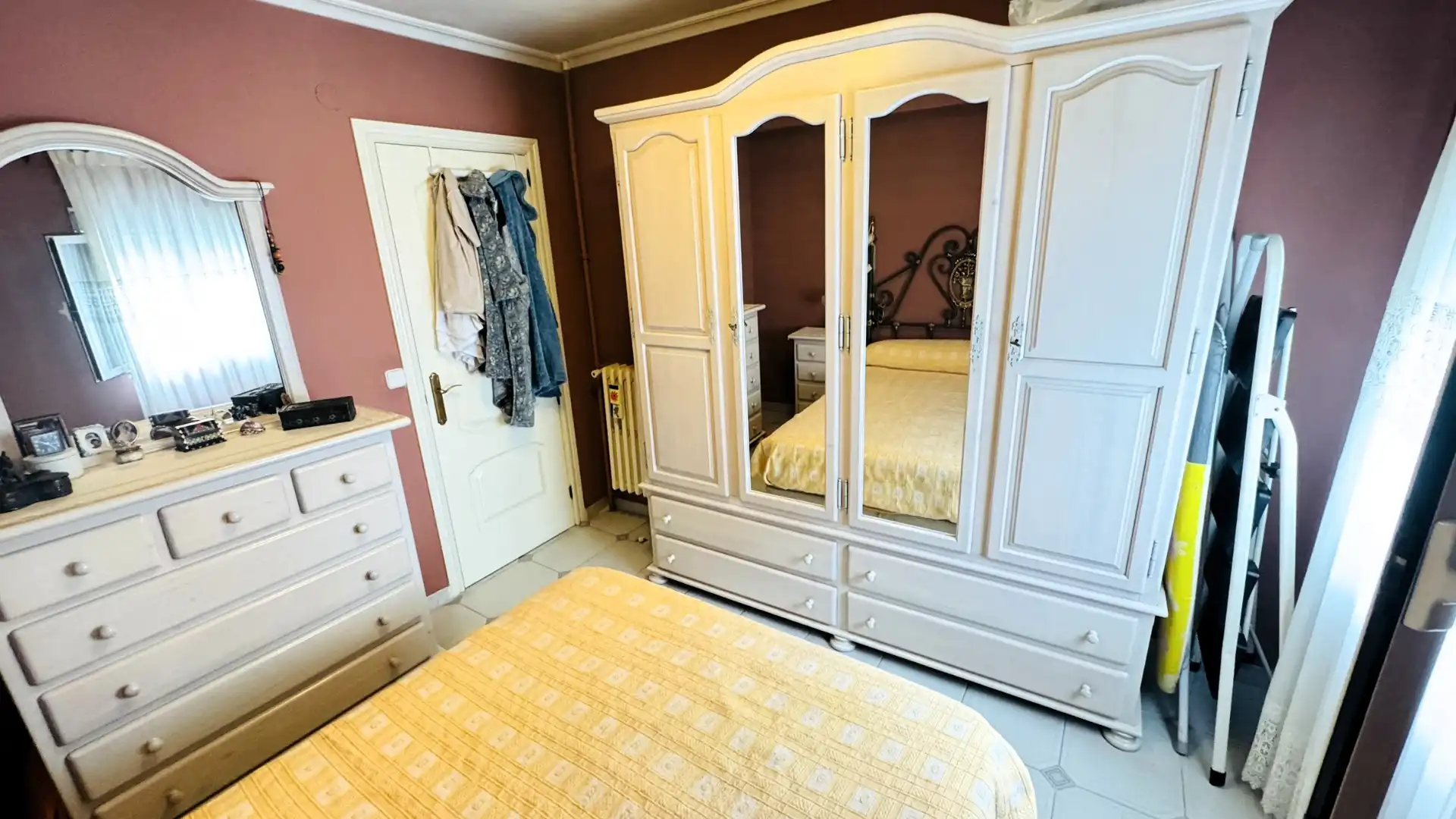 Bedroom of Flat for sale in Parla  with Air Conditioner, Heating and Private garden
