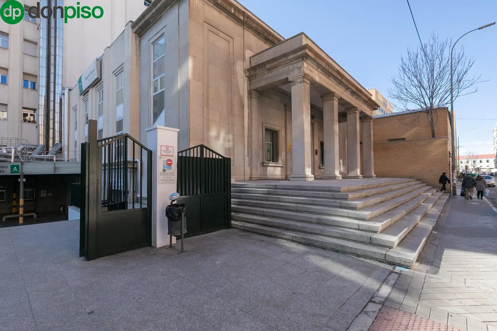 Exterior view of Flat for sale in Granada  with Air Conditioner, Heating and Terrace
