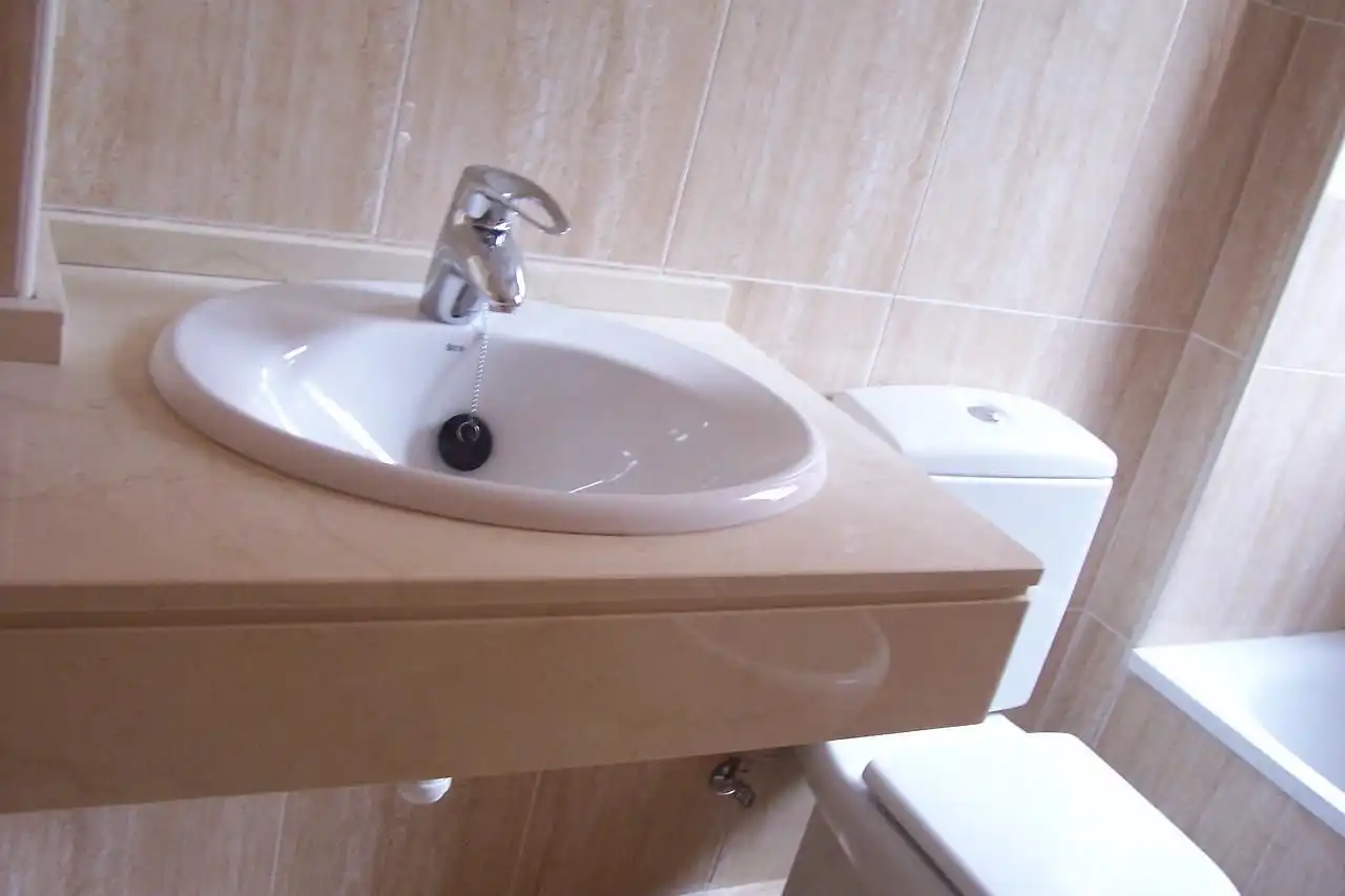 Piso en venta en Calle de Ramón Granda, El Carbayedo - El Quirinal