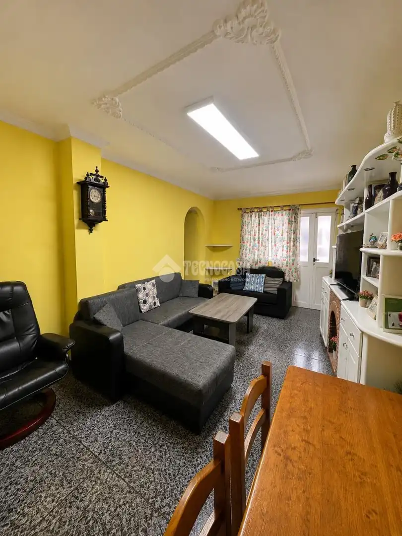 Sala d'estar de Pis en venda en San Bartolomé de Tirajana amb Aire condicionat i Balcó
