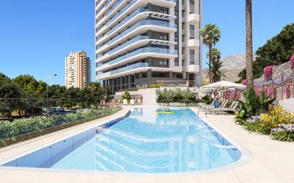 Swimming pool of Flat for sale in Benidorm  with Air Conditioner, Terrace and Swimming Pool