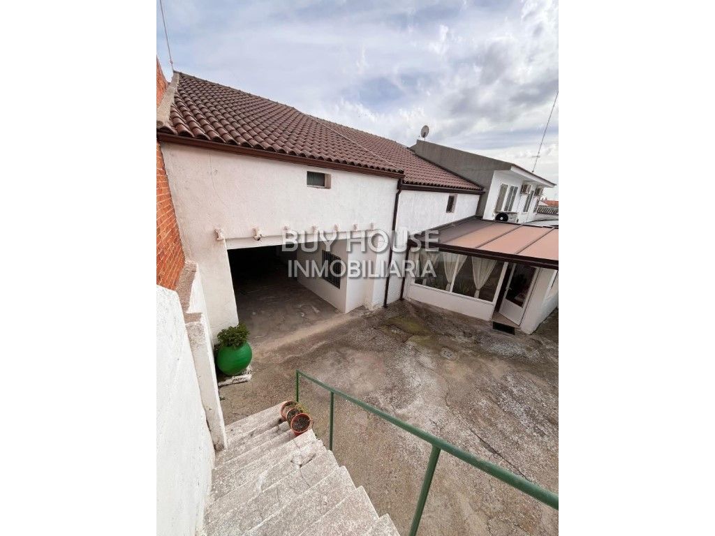 Vista exterior de Casa o chalet en venta en Illescas