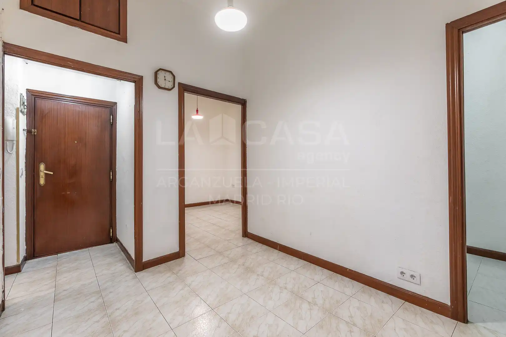 Flat for sale in Imperial