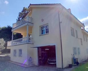 Exterior view of House or chalet for sale in Parres  with Heating, Private garden and Parquet flooring