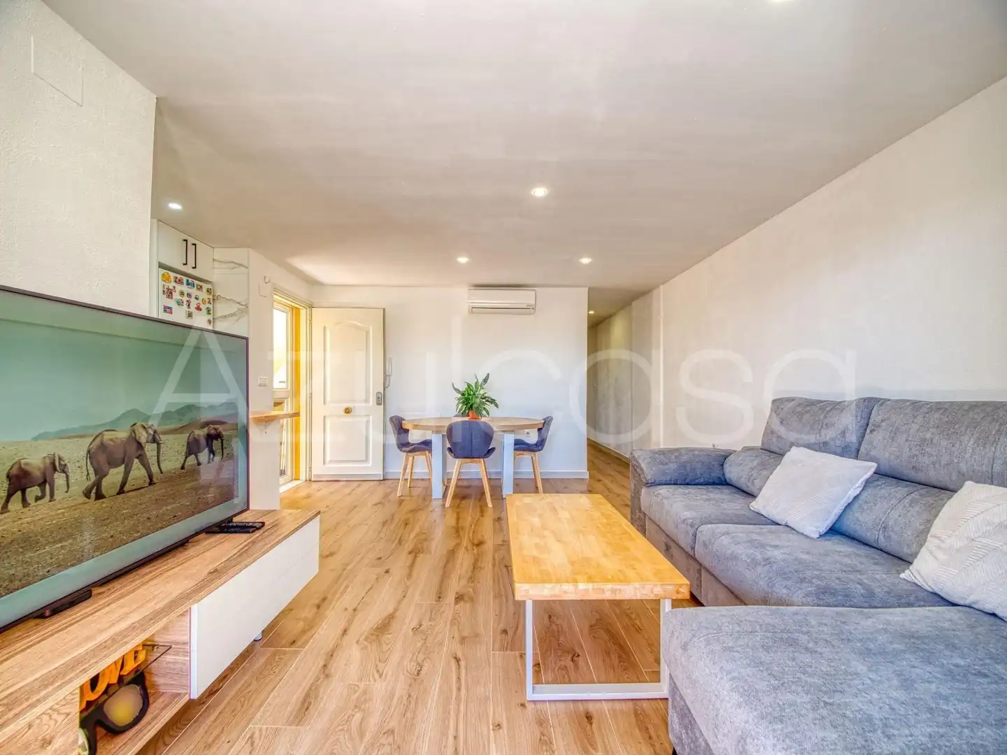 Living room of Flat for sale in Mutxamel  with Parquet flooring, Terrace and Community pool