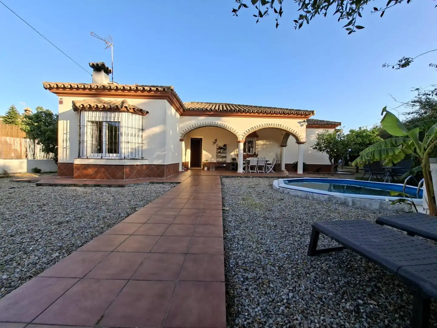 Exterior view of Houses for sale in Chiclana de la Frontera  with Private garden