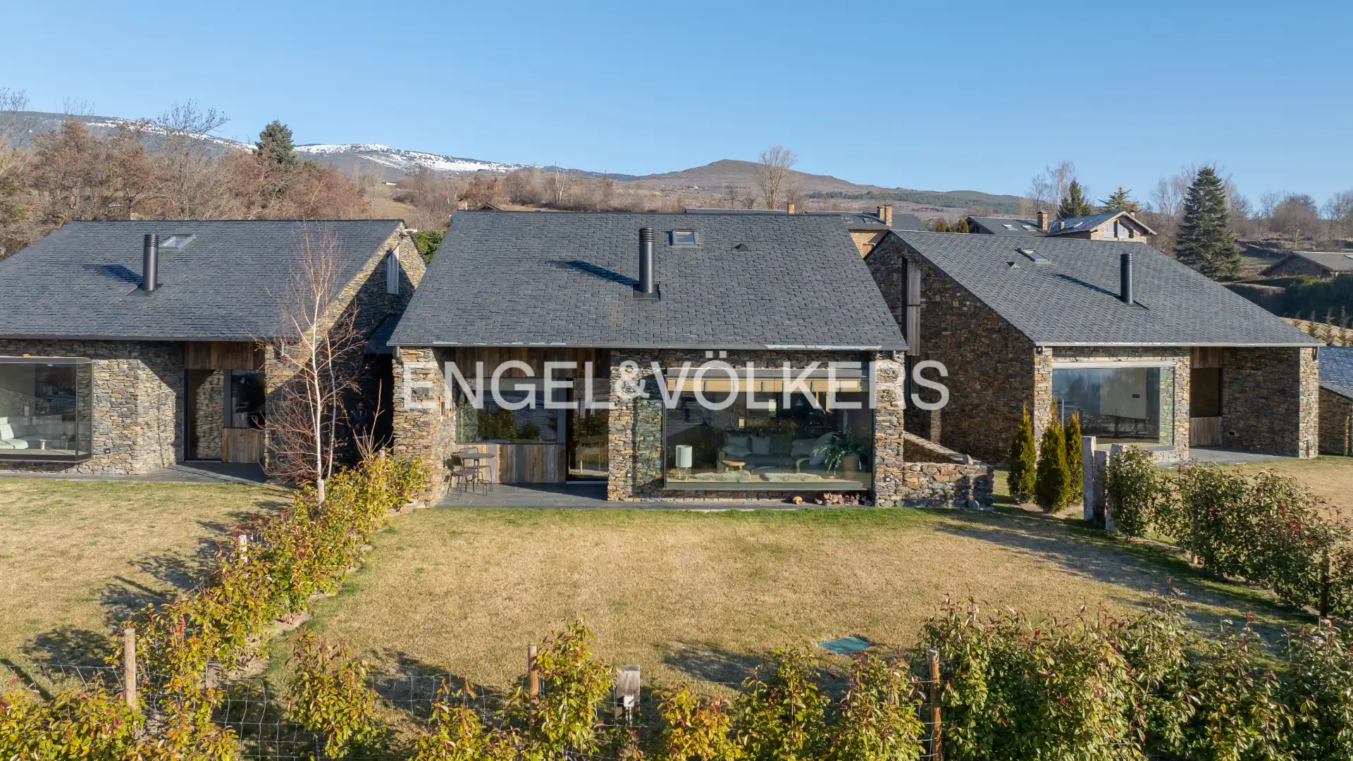 Exterior view of Houses for sale in Ger  with Heating, Private garden and Parquet flooring