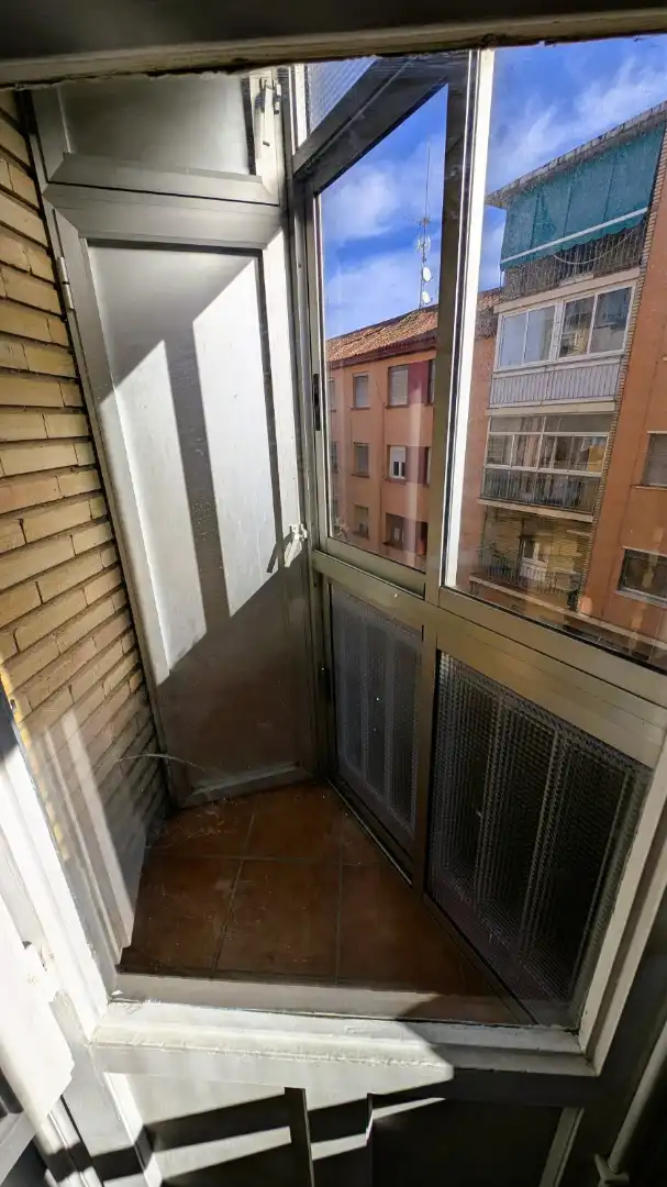 Flat for sale in Calle de Mariano Carderera, 30, Barrio de Delicias