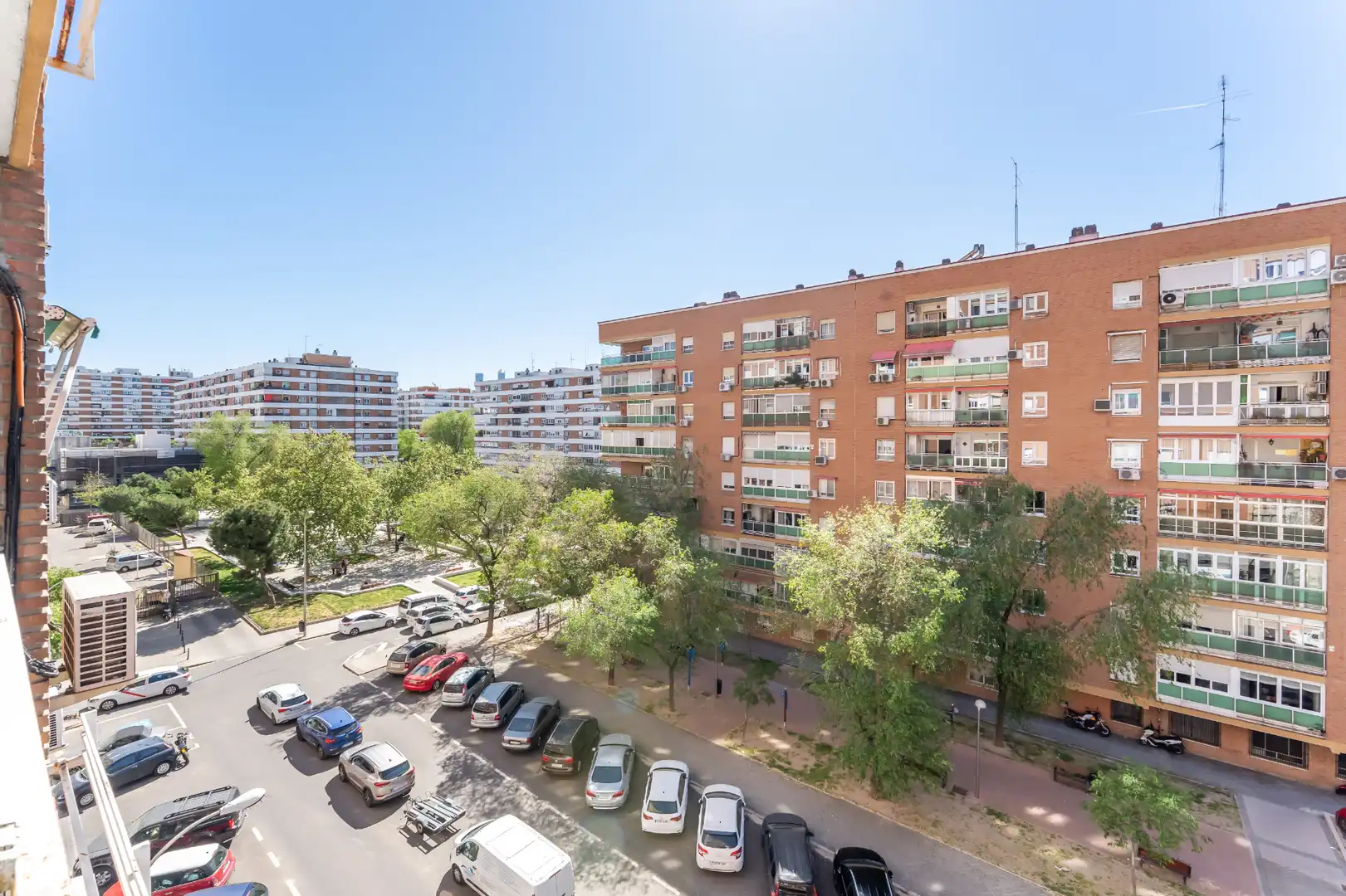 Vista exterior de Piso en venta en  Madrid Capital con Calefacción y Terraza