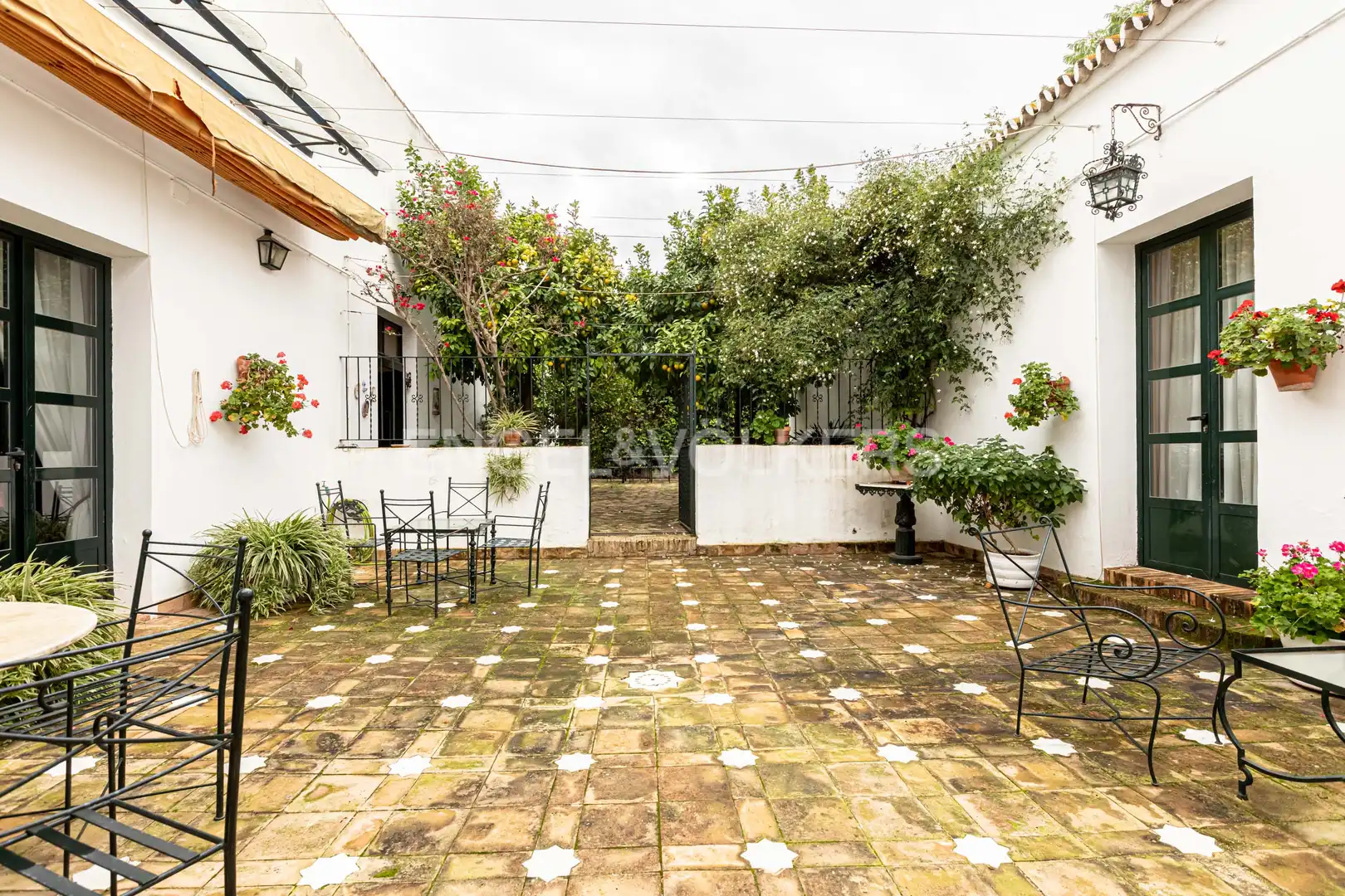 Terraza de Casa o chalet en venta en Umbrete con Calefacción, Jardín privado y Piscina