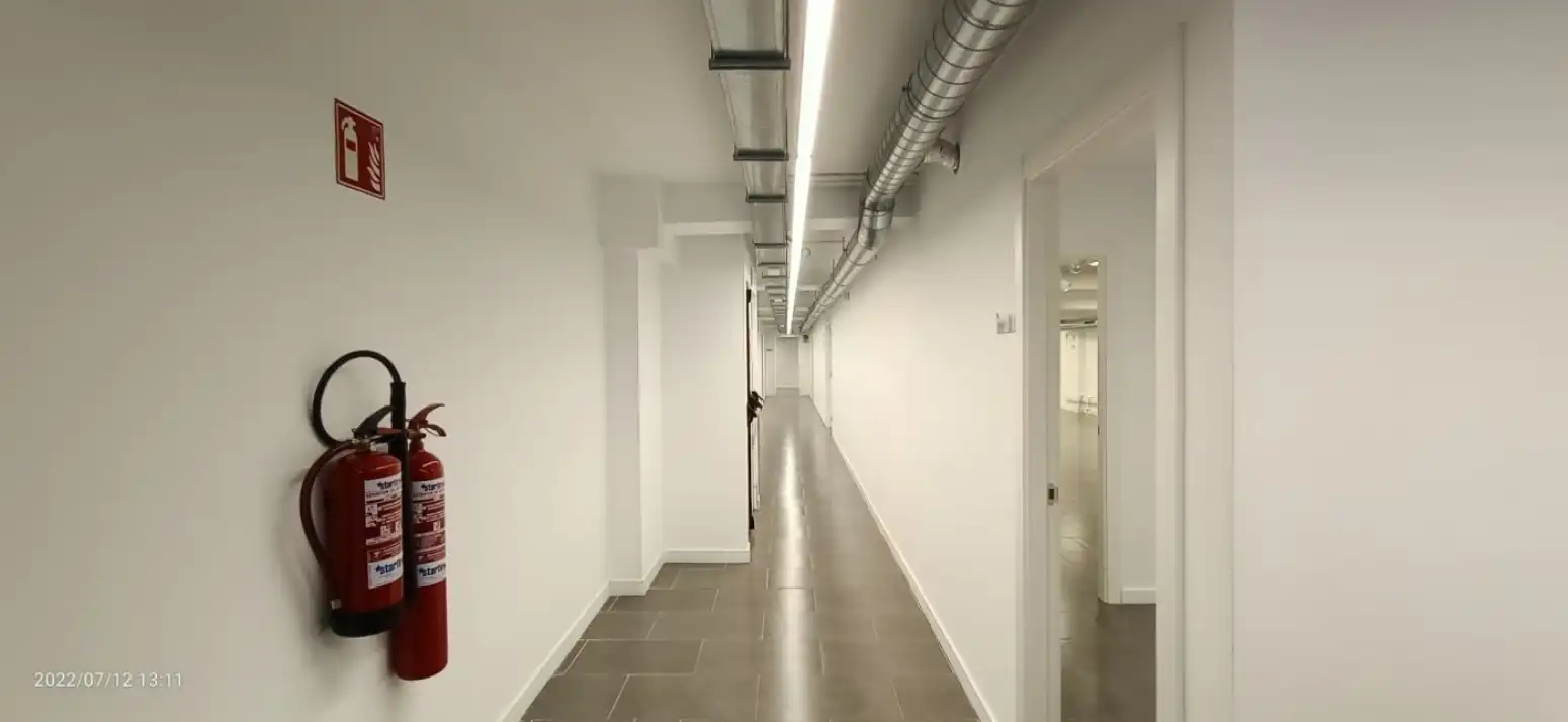 Local comercial de lloguer a Barcelona - Calle Calabria, imagen 5